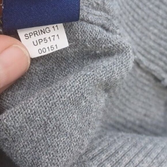 U.S. Polo Assn. Mens SZ L Grey Diamond Pattern V Neck Long Sleeve Sweater Preppy - Picture 6 of 6